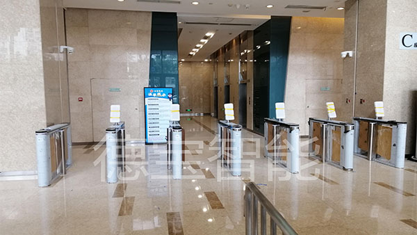 速通門知名品牌是哪個(gè)閘機(jī)廠家？